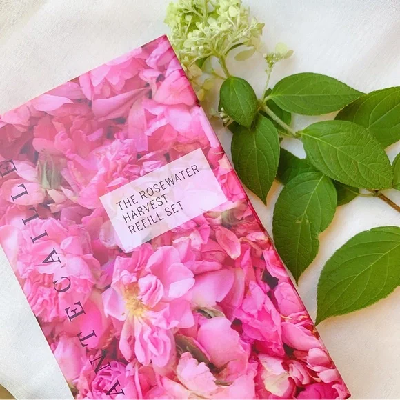 CHANTECAILLE
Rose Water Harvest Refill Set - Picture 2 of 3